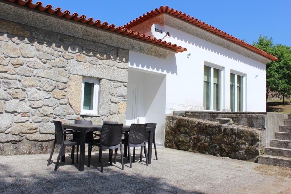 Turismo Homes River House Mill Geres ポーヴォア・デ・ラニョゾ エクステリア 写真