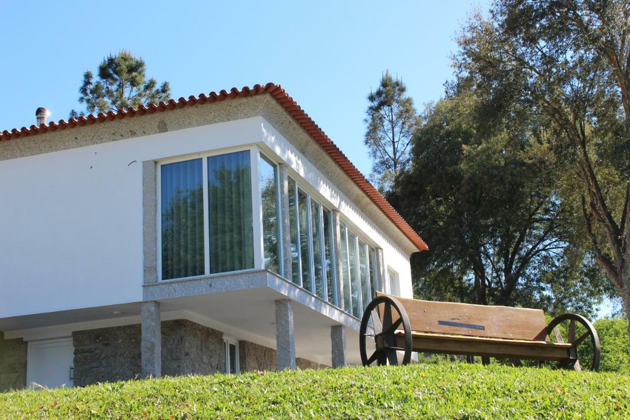 Turismo Homes River House Mill Geres ポーヴォア・デ・ラニョゾ エクステリア 写真