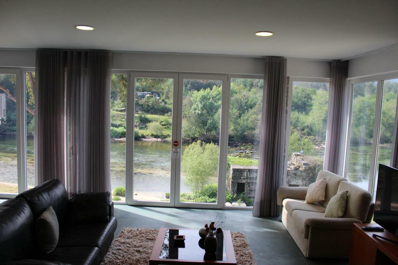 Turismo Homes River House Mill Geres ポーヴォア・デ・ラニョゾ エクステリア 写真
