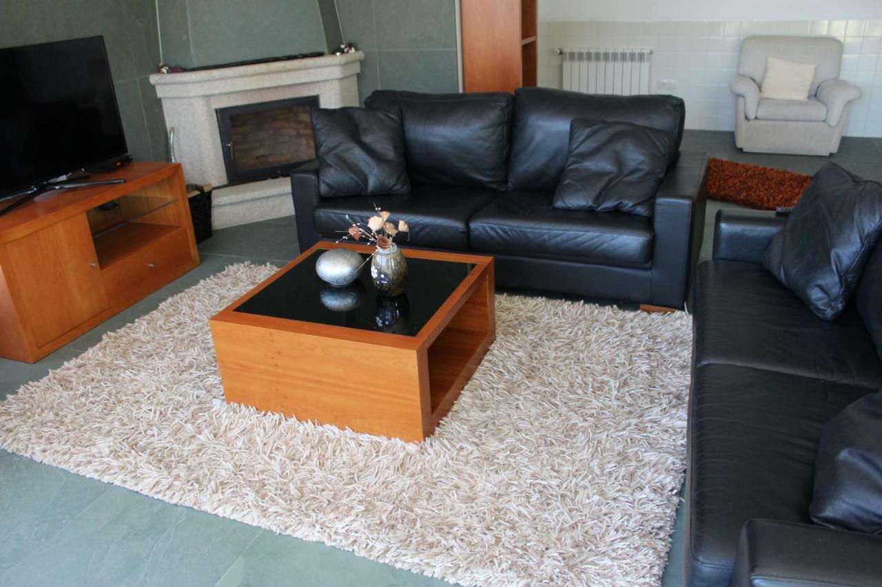 Turismo Homes River House Mill Geres ポーヴォア・デ・ラニョゾ エクステリア 写真